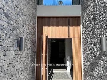 4 Bedroom Villa