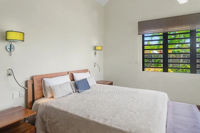 4-bedroom villa with swimming pool for sale in Poste de Flacq