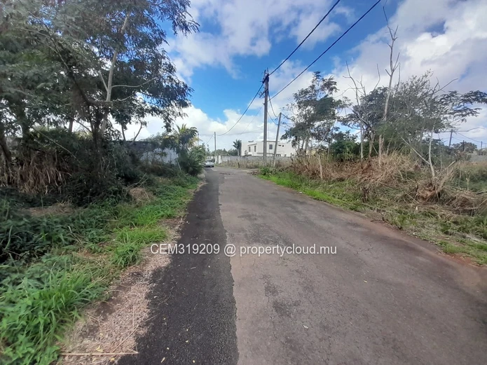 Terrain Résidentiel 18.57 Perches à Vendre – Balaclava 