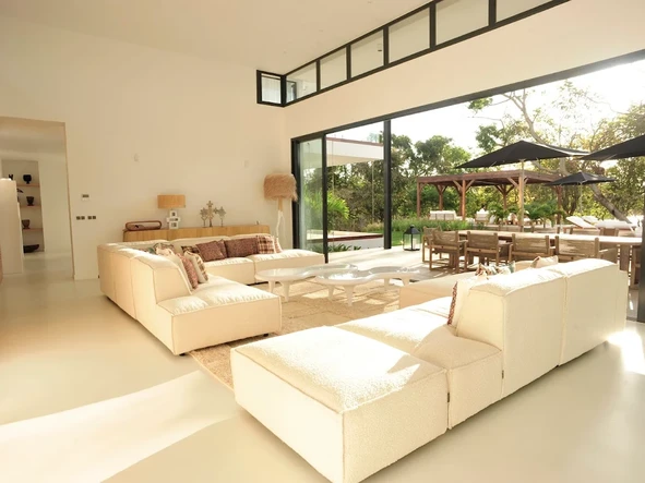 5 Bedroom Villa