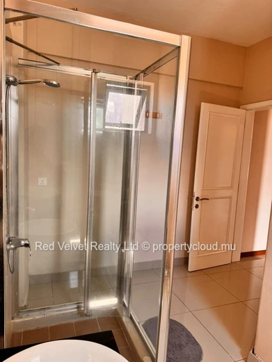 Appartement meublé de 3 chambres à louer à Beau Bassin