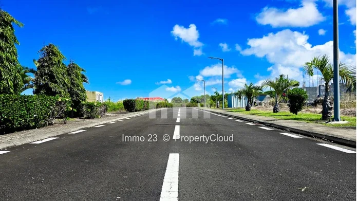 Terrain r00e9sidentiel - 954.5m2 - Beau Vallon - Ref. TE93858VE