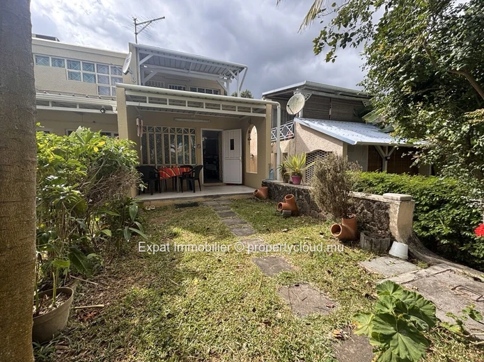 Charmant Duplex En Residence Securisee Avec Piscine & Tennis - Grand Baie