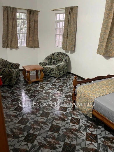 Mauritian Villa in Bain Boeuf, Pereybere - 290m², 8 Bedrooms.