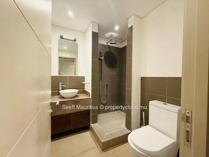 Luxury Coastal Haven in Azuri