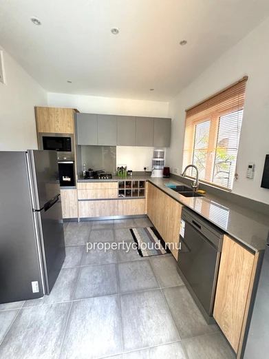 Modern 3-bedroom villa with pool for rent – Flic-en-Flac, Mauritius