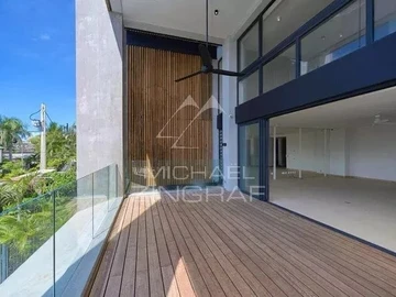 3 Bedroom Townhouse, Duplex