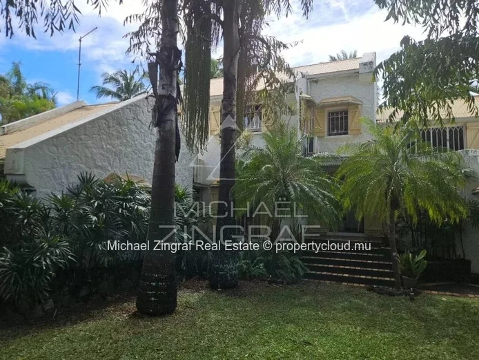 Villa spacieuse avec piscine et grand jardin à Pereybère