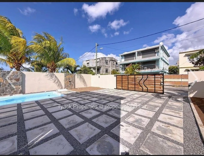 Villa Moderne 3 Chambres avec Piscine à Vendre à Péreybère