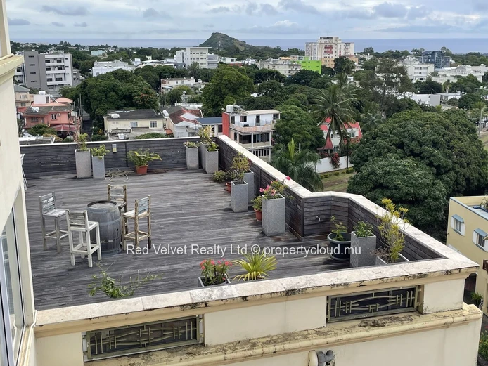 Luxury Duplex Penthouse – 570sqm Interior with 165sqm Rooftop Terrace & Mountain Views