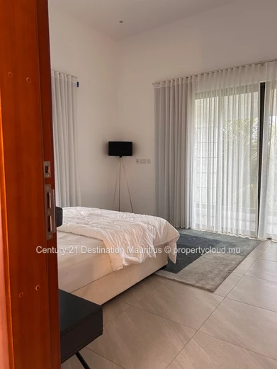 Villa en duplex de 4 chambres, idéal pour famille et business