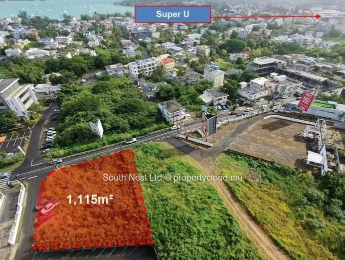 Terrain Commercial à Vendre à Grand Baie | Excellente opportunité d'investissement