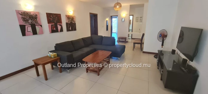 Central 2 bedroom apartment with swimming pool