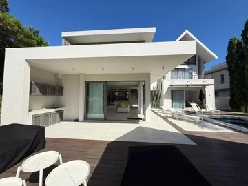 4 Bedroom Villa