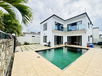 4 Bedroom Villa