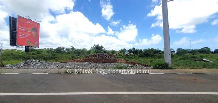 Terrain Commercial et Résidentiel à Vendre – Lotissement Rose Belle | 10,75 Perches 