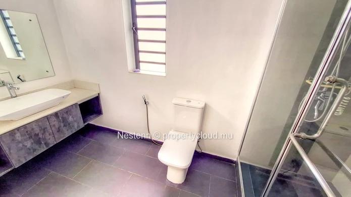 Spacious and bright 4 bedroom villa with its swimming pool