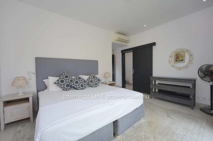 Title tag Villa for sale Mont Mascal – Private 6-villa residence | Intermezzo