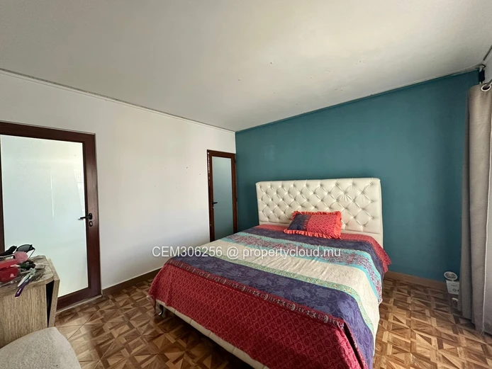 Maison Individuelle à Vendre – St Paul, Vacoas | 4 Chambres 
