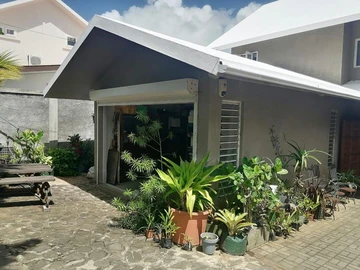 Villa Privée avec vue lac à vendre à Grand baie