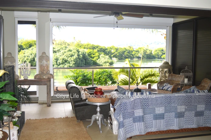 This gated residence gives both the opportunity of living by the river and by the sea…