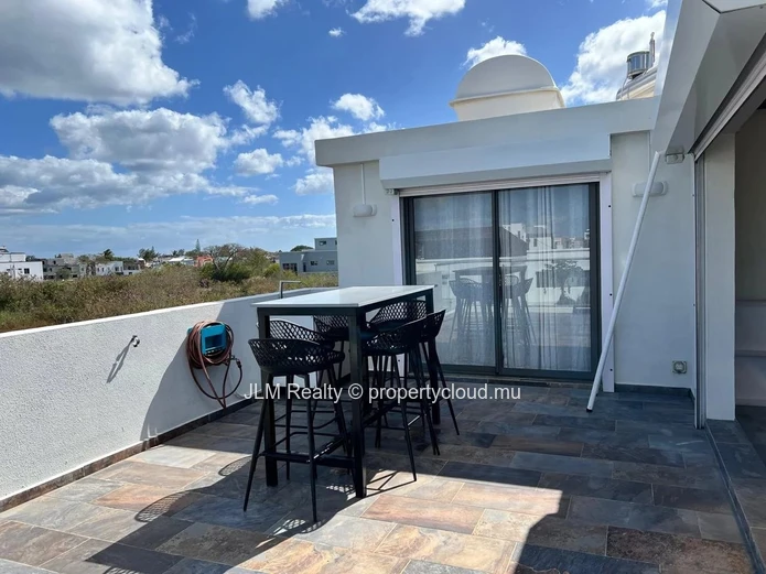 Duplex moderne avec rooftop et jacuzzi à louer à Mont Choisy, Île Maurice
