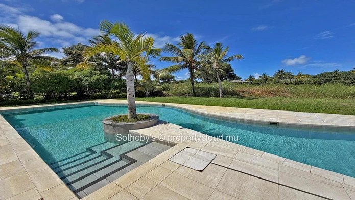 Villa White Light