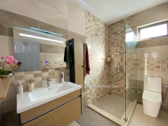 Votre oasis privée à Pereybère – Villa moderne avec piscine et jardin