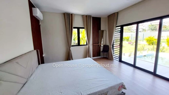 Luxury Furnished Duplex with Private Pool in Calodyne