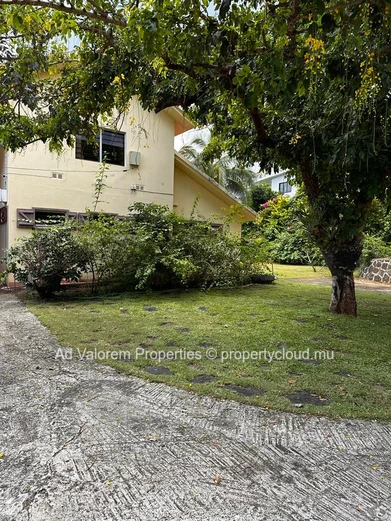 House for rent in Black River- Unfurnished