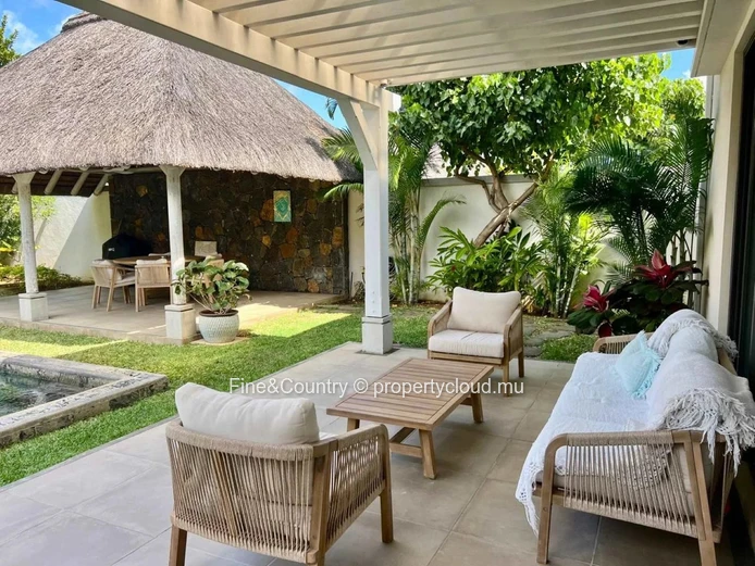 For Sale: STUNNING HOUSE IN A SECURE RESIDENCE