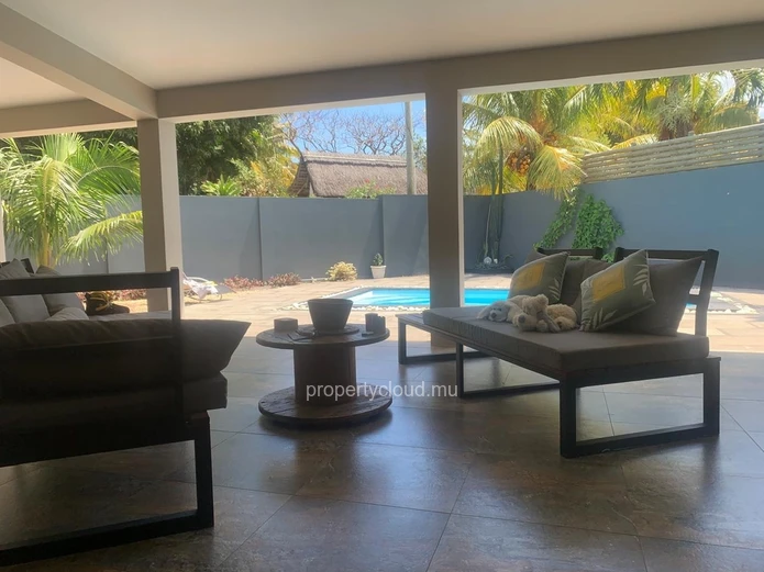 Sérénité et vie paisible à Calodyne : Villa 4 chambres à vendre. 