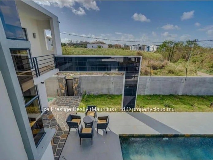 Spacious 4-Bedroom Villa with Private Pool for Rent in Grand Baie | Chemin 20 Pieds | Rs 90,000 per Month