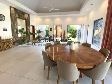 4 Bedroom Villa