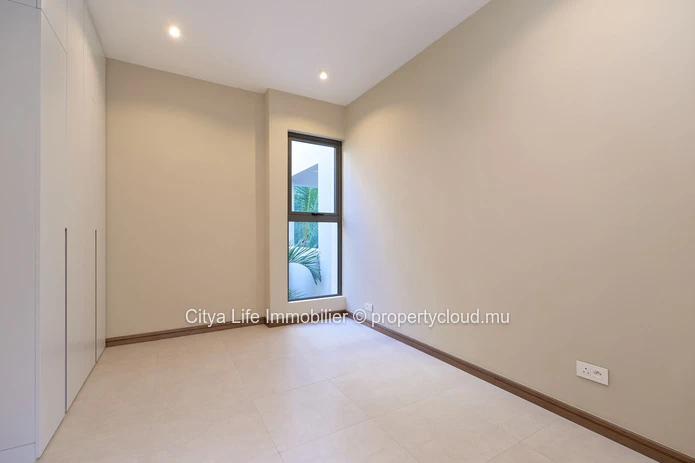 Luxury PDS Apartment with panoramic sea view for sale in Pointe aux Canonniers