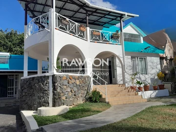 5 Bedroom Villa