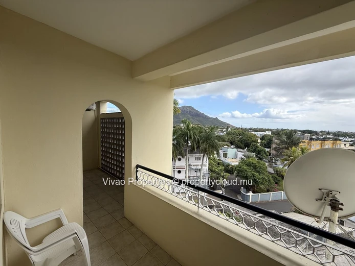 Appartement meublé de 3 chambres à louer à Quatre Bornes