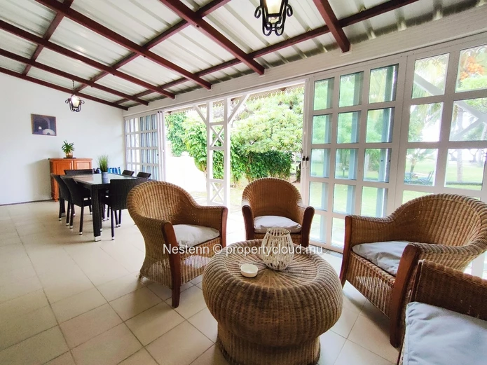 4-bedroom townhouse on beachfront 