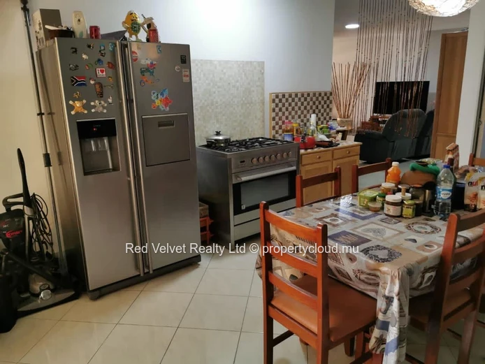 Spacieux appartement de 4 chambres à vendre à Sodnac, Quatre Bornes