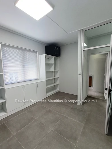 27m² Office To Let in Grande Rivière Noire