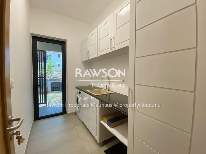 Appartement Neuf Avec Vue Sur La Montagne Et La Mer