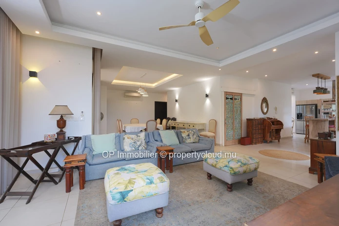 Villa PDS de 331 m² avec piscine privée à vendre à Mont Mascal