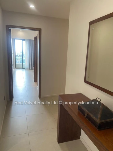 Penthouse moderne de 3 chambres avec de hauts plafonds et des équipements de qualité – Moka | Rs 130,000