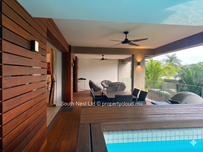 Résidence de 3 chambres en bord de mer avec piscine privée à Black River 