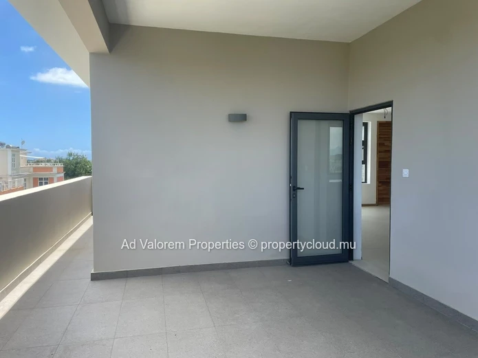 À vendre – Penthouse lumineux avec vue panoramique à Grand Baie !