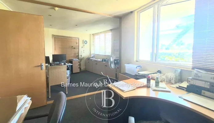 GRAND BAIE - Office /Commercial space for rent - 64.12m2