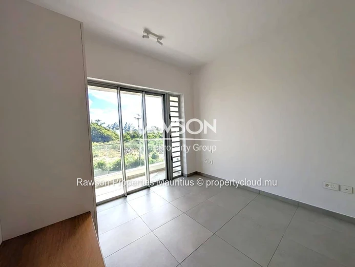  2 Bedroom Apartment | Pereybere | Beach Club Access | Tropical Pool | Semi Furnished