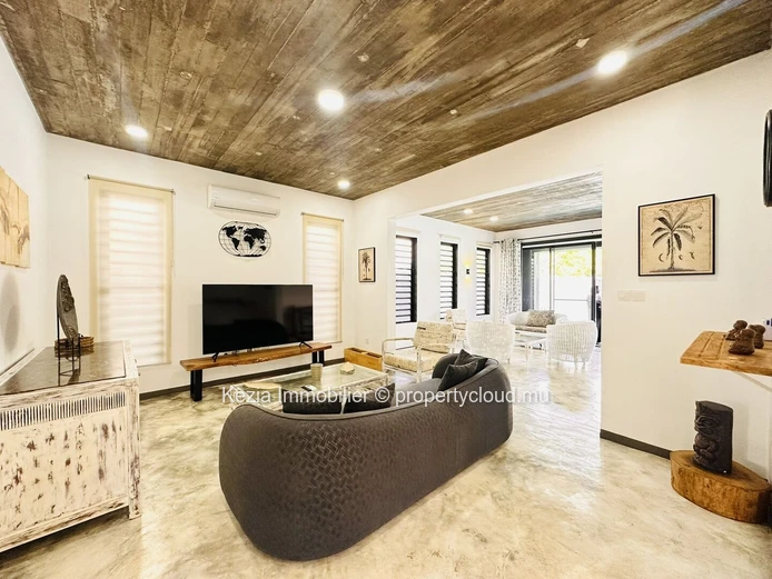 Contemporary Villa With A Mineral And Tropical Design