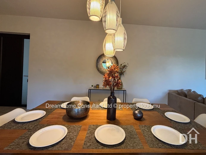 Spacieux penthouse de 3 chambres avec terrasse privée sur le toit | Flic en Flac