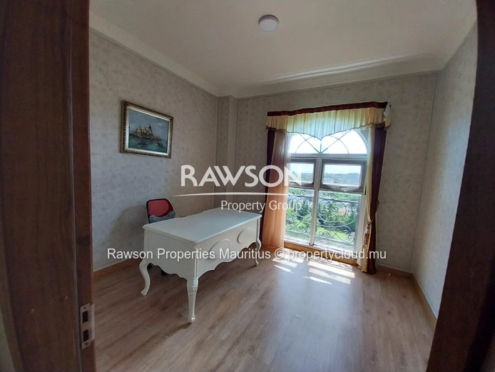 Penthouse de 4 chambres à vendre à Curepipe